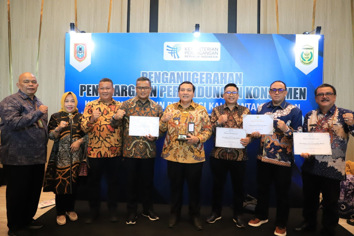 DISDAGIN KABUPATEN BOGOR RAIH PENGHARGAAN SIINAS JABAR HINGGA DTU TINGKAT NASIONAL